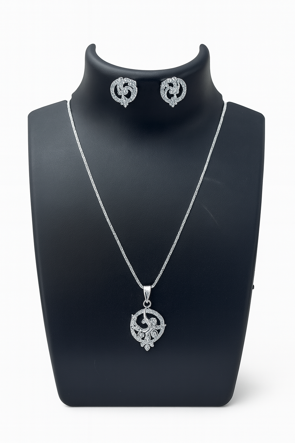✨ 925 Sterling Silver Designer Pendant & Earrings Set