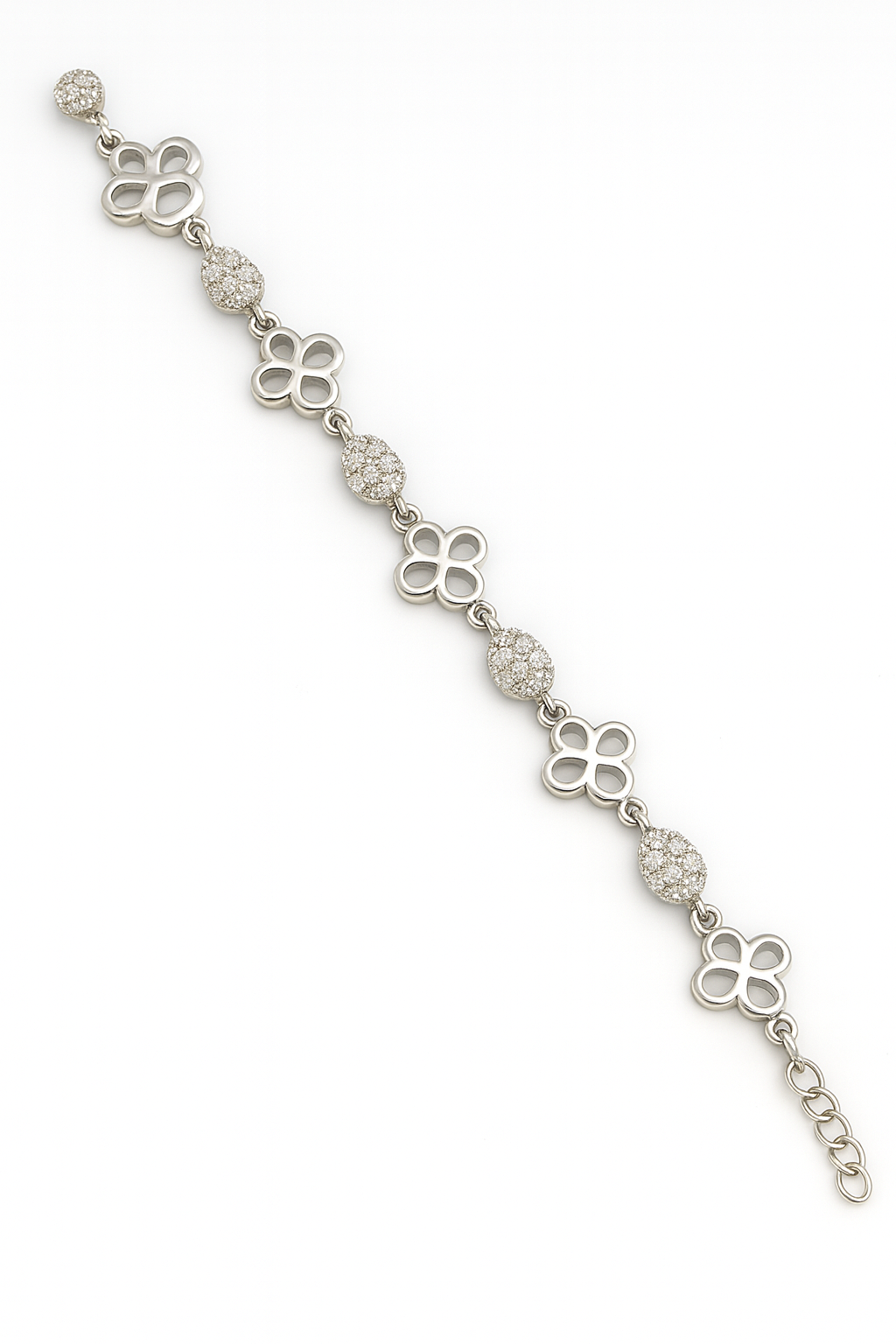Elegant Heart Link Sterling Silver Bracelet